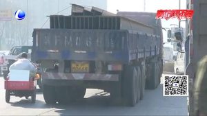 大貨車(chē)闖禁行路段 被巡邏交警逮個(gè)正著