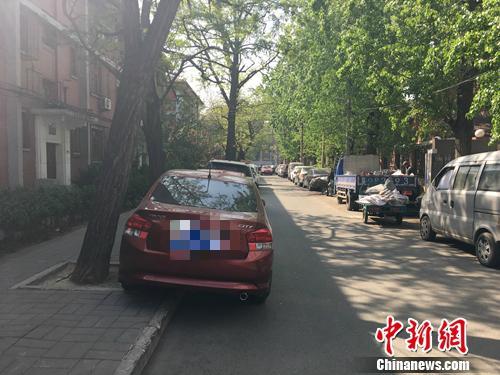 北京擬立法嚴(yán)懲違章停車 能否消弭有“錢”無恐？