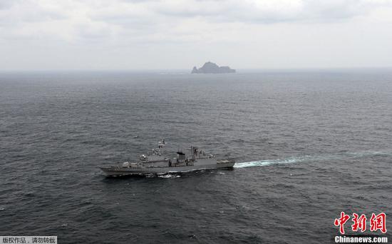 資料圖：韓國“獨(dú)島日”，韓在周邊海域舉行聯(lián)合防御軍演,。