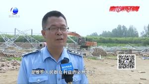 市綜合執(zhí)法局開展拆違行動 整治違法占地五十二畝